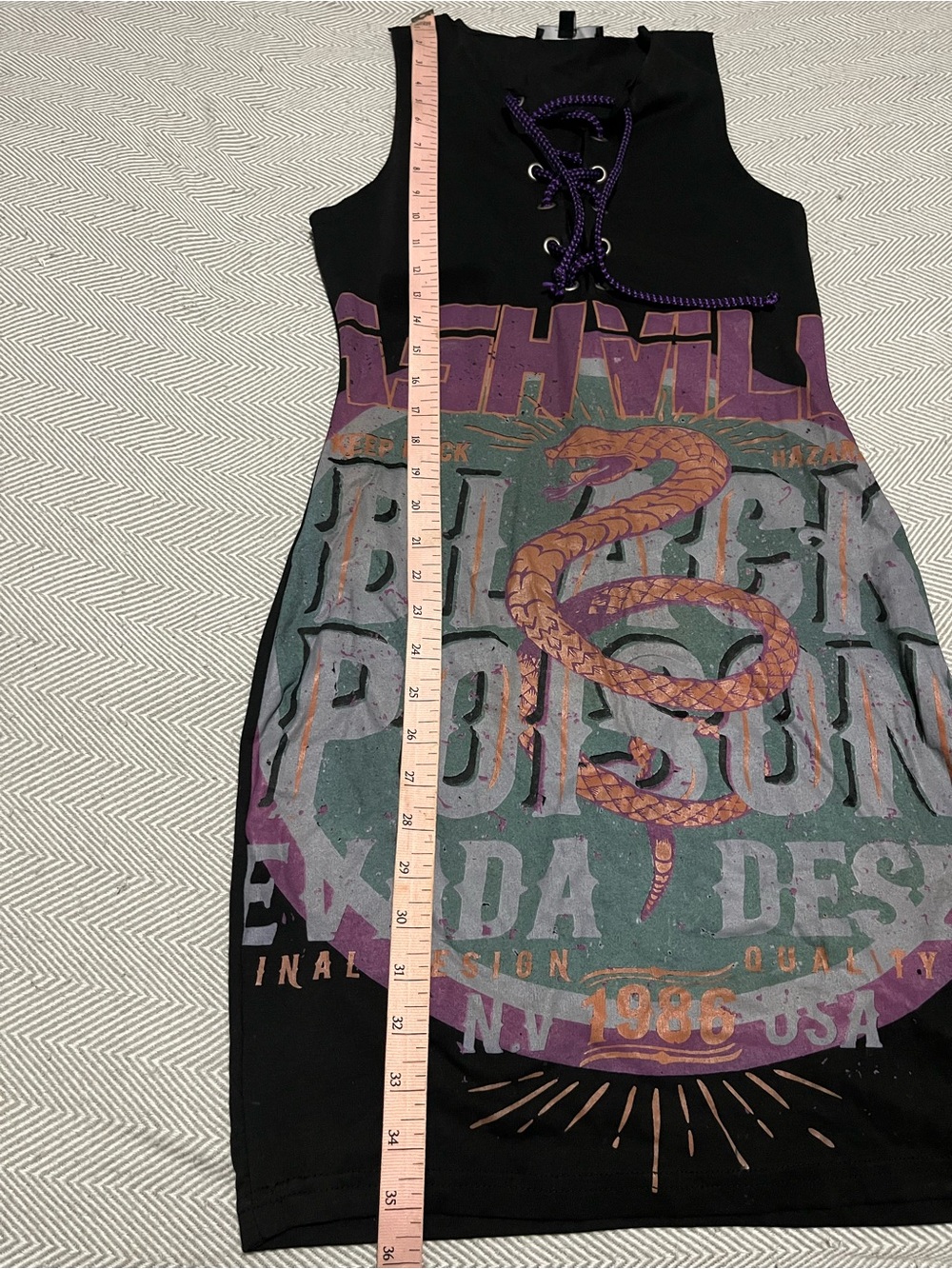 Missguided Black Graphic Lace-Up Mini Dress - Picture 6 of 6
